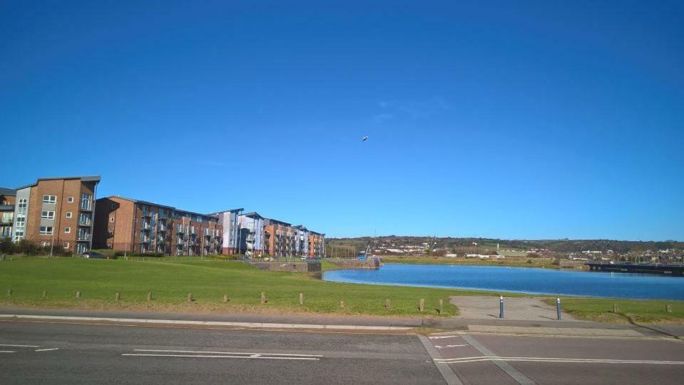 Coastal Apartments - Wales Swansea Exteriör bild